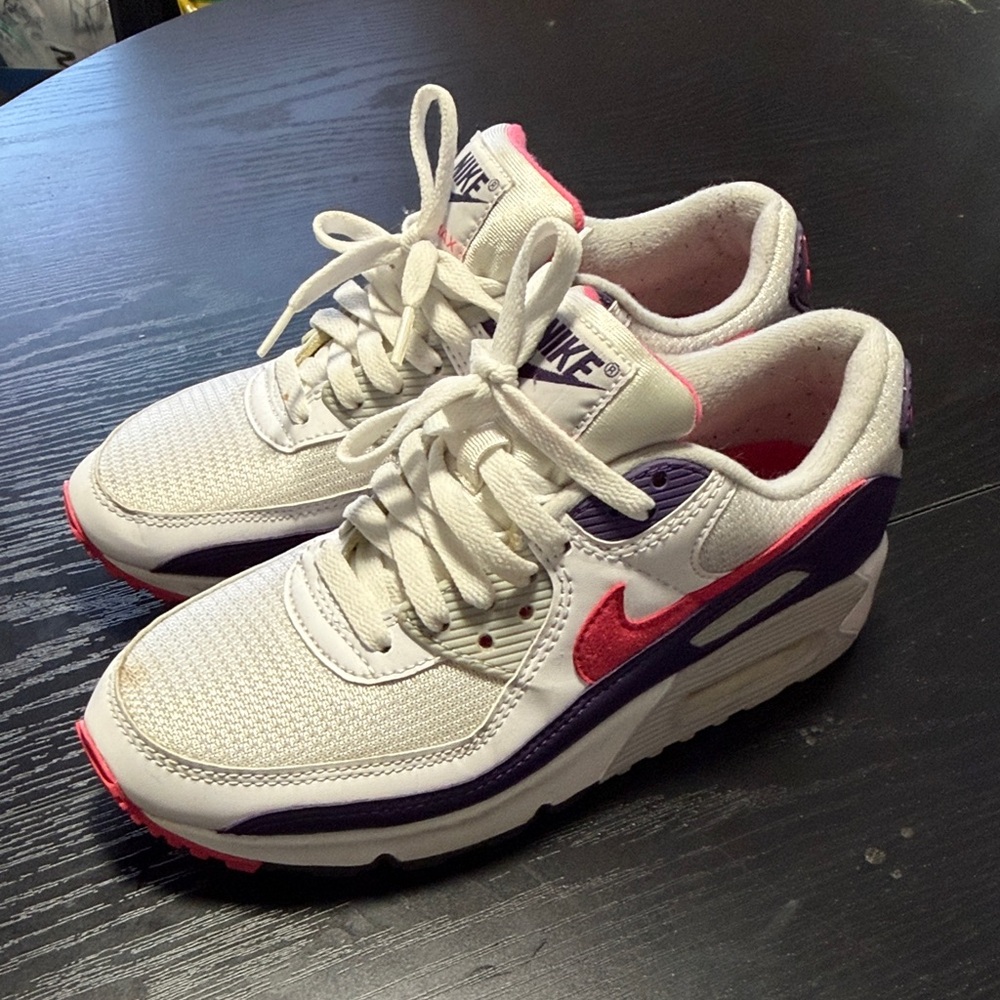 Nike Women's Sneakers White Purple Pink